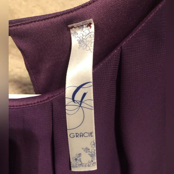 Small Discovery Clothing Gracie Sleeveless Chiffon Purple Blouse - Picture 2 of 8